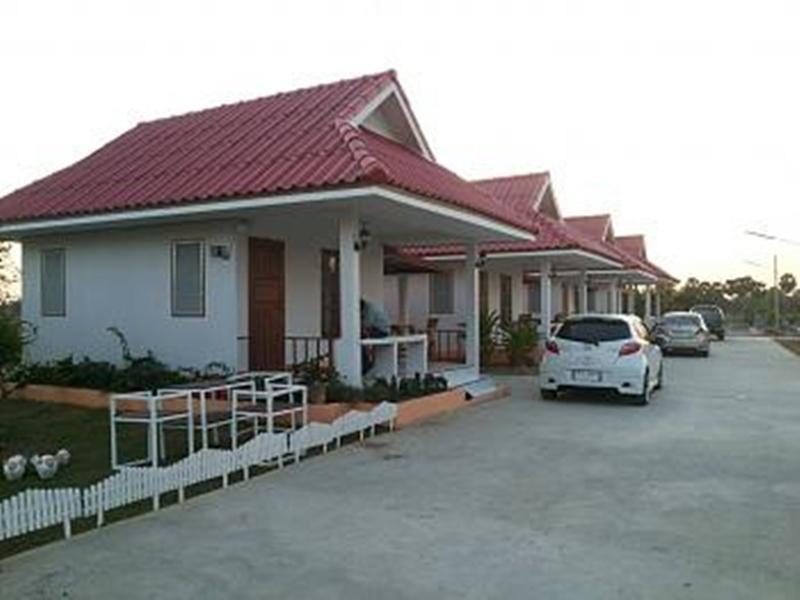 Baan Suan Karn Resort Удон Тани Екстериор снимка